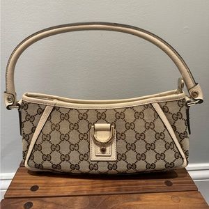 Authentic GUCCI Abbey GG Canvas Leather Pouch Bag